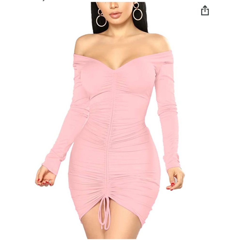 Light pink bodycon dress with rib ruched front